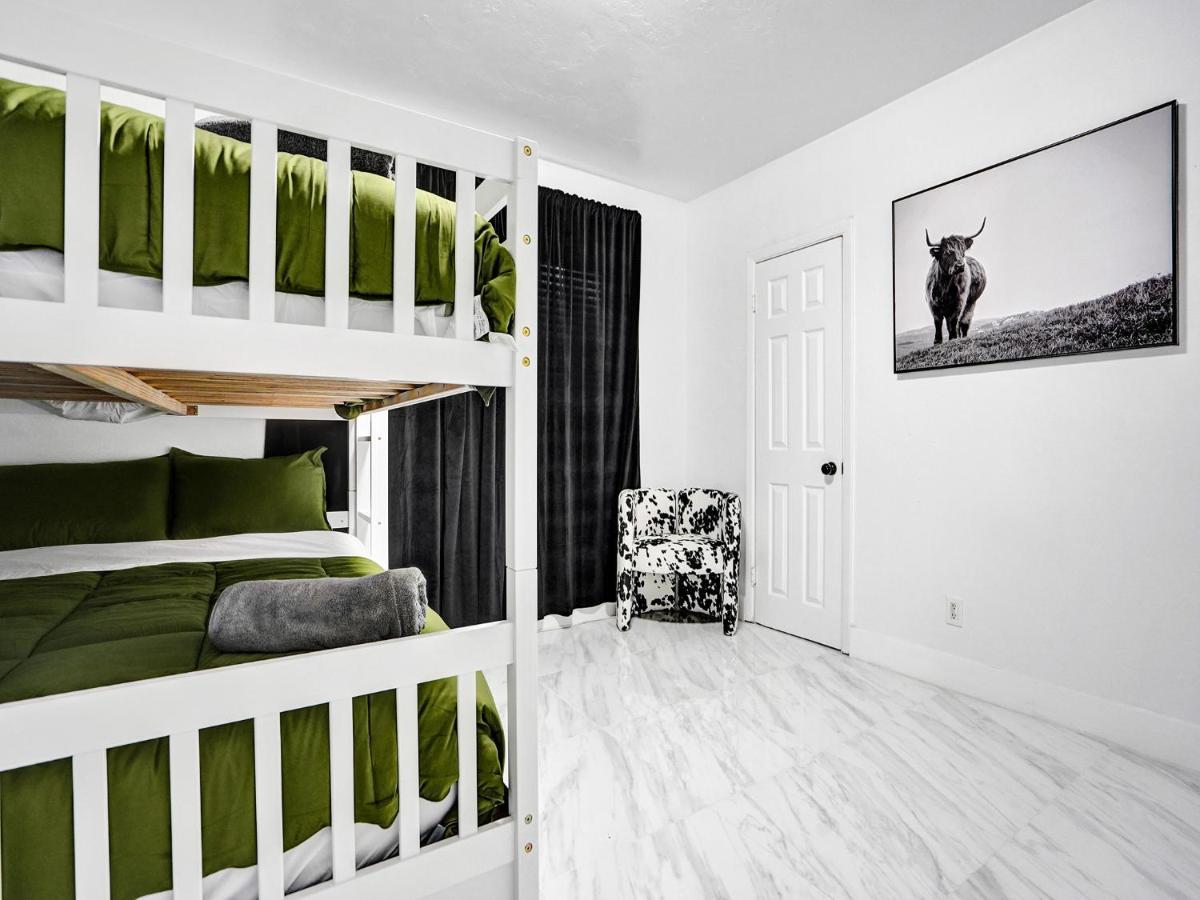 Villa Escape To Miami Retreat North Miami Beach Exterior foto