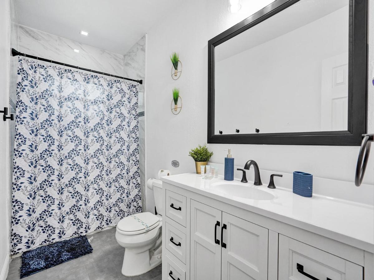 Villa Escape To Miami Retreat North Miami Beach Exterior foto